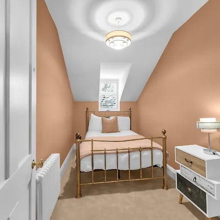 Heights - Luxury 6 Bed *