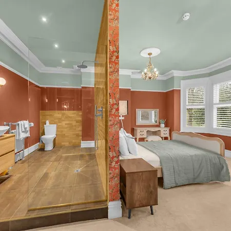 Heights - Luxury 6 Bed