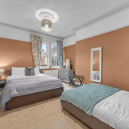 Heights - Luxury 6 Bed *