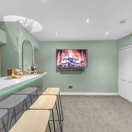 Ferienhaus Heights - Luxury 6 Bed *