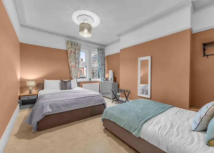 Heights - Luxury 6 Bed *