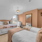 Vakantiehuis Heights - Luxury 6 Bed