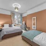 Heights - Luxury 6 Bed *