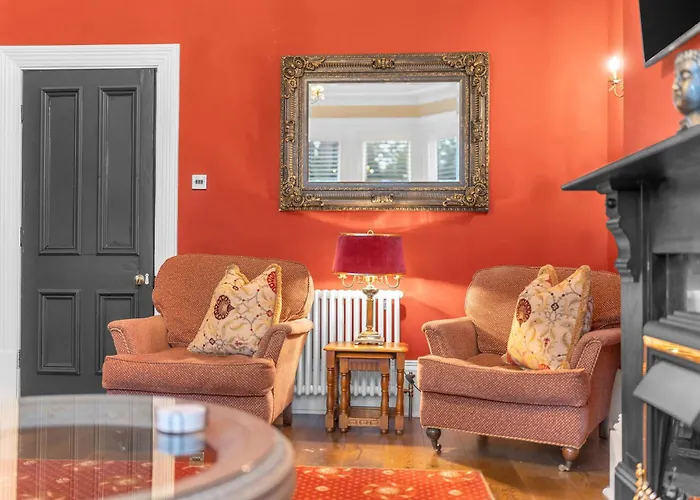 Heights - Luxury 6 Bed Harrogate